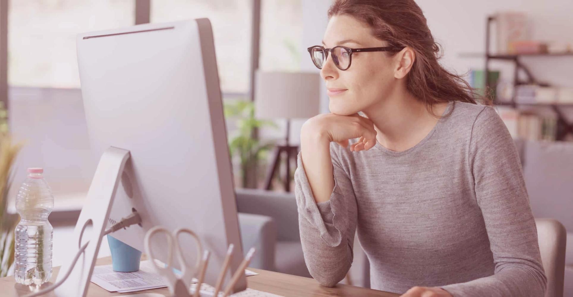 Teilnehmer bei der Vorbereitung auf interaktive Lernmodule